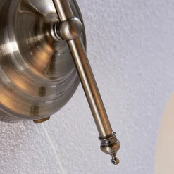 Lindby væglampe Hanna, 18 m, antik messing, metal, glas