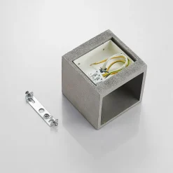 Lindby væglampe Nellie, grå, beton, 11,5 cm bred