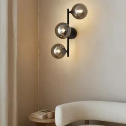 Lindby væglampe Orbelia, sort, 3 lyskilder, glas, G9