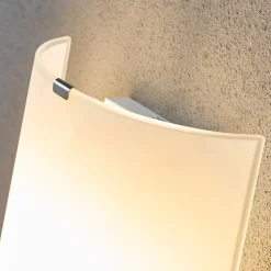 Lindby væglampe Phil, hvid, glas, højde 21 cm