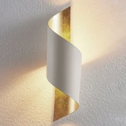 Lindby væglampe Vanni, hvid/guld, metal, højde 52 cm