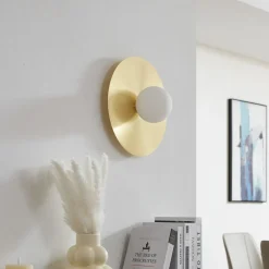 Lindby væglampe Zain, guld/hvid, glas, Ø 33 cm, G9