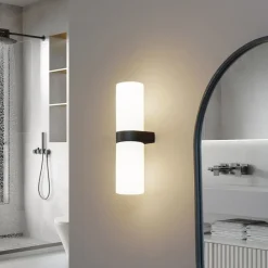 Lucande Basolo væglampe til badeværelset, sort, højde 31,5 cm, glas