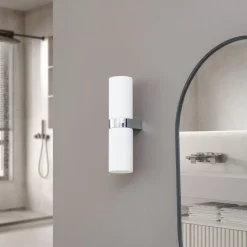 Lucande Basolo væglampe til badeværelset, krom, højde 31,5 cm, glas, IP44