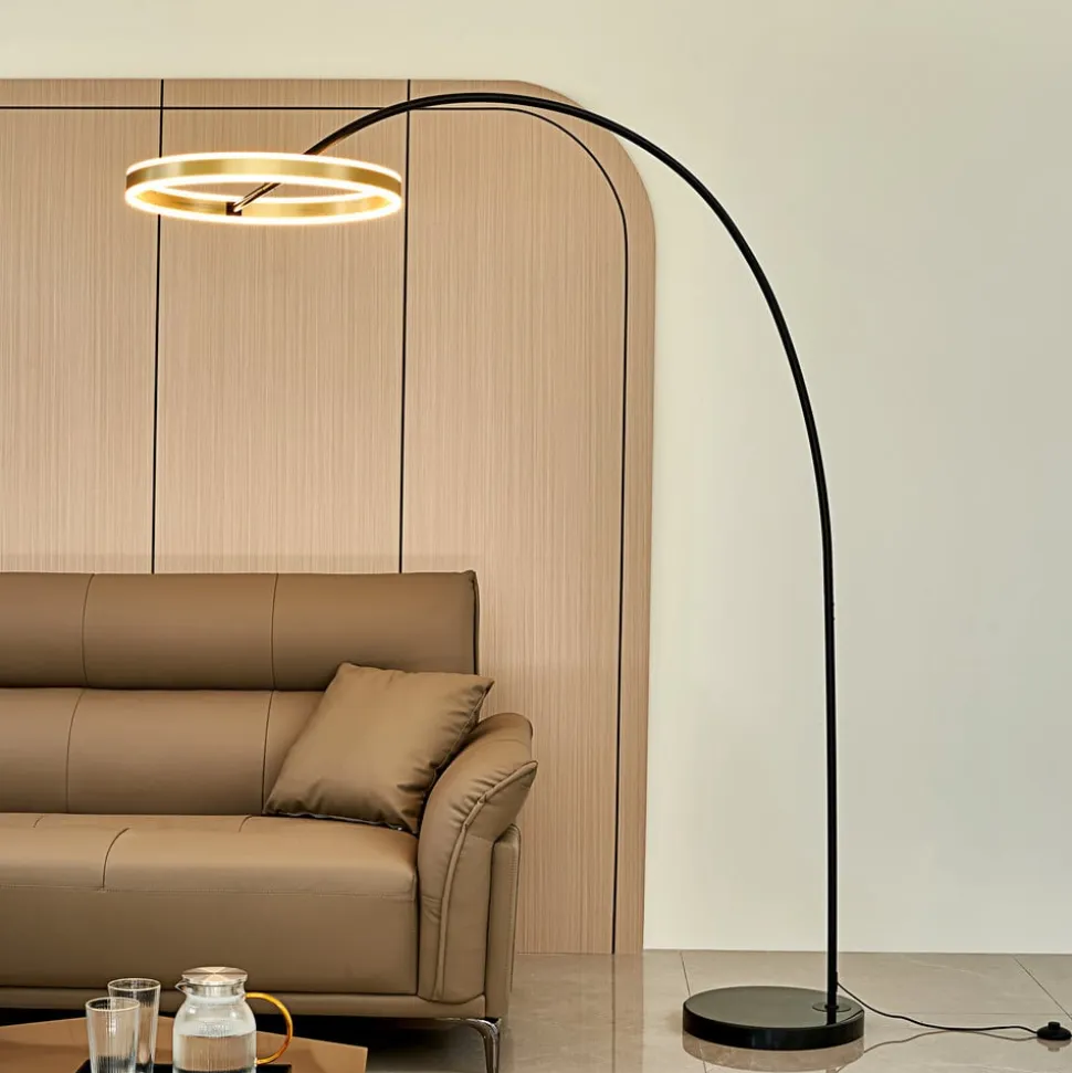 Lucande buelampe Yekta, messingfarvet, 183 cm, dæmpbar