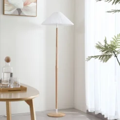 Lucande Ellorin gulvlampe, hvid, træ, Ø 47,5 cm, E27