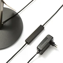 Lucande LED-gulvlampe Marija, sort, metal, højde 140 cm