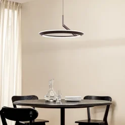 Lucande LED-hængelampe Eldra, kaffebrun, Ø 55 cm, CCT