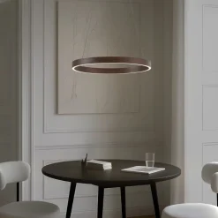 Lucande LED-hængelampe Yonam, Ø 60 cm, 1 lyskilde, brun, CCT