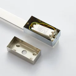 Lucande LED-væglampe til badeværelset Julie, 32 cm høj, krom, IP44