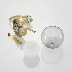 Lucande Mylah væglampe med glasskærm, messing