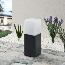 Lucande Obuna sokkellampe, højde 30 cm