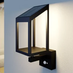 Lucande Timeo LED-udendørs væglampe med solcelle