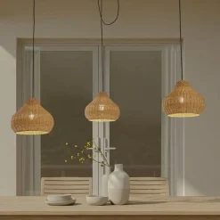 Lucande udendørs hængelampe Taniola, 3 lyskilder, beige, rattan, IP44