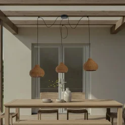Lucande udendørs hængelampe Taniola, 3 lyskilder, beige, rattan, IP44