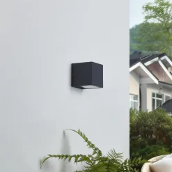 Lucande udendørs LED-væglampe Merjem, 12 cm, op/ned, IP54