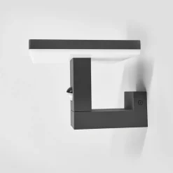 Lucande udendørs LED-væglampe Olesia, 15 cm, sensor, IP54