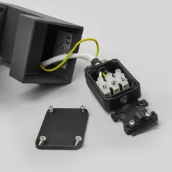 Lucande udendørs LED-væglampe Olesia, 15 cm, sensor, IP54