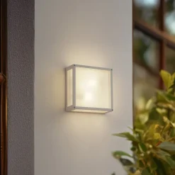 Lucande udendørs væglampe Aurelien, hvid, sensor, 25 x 25 cm