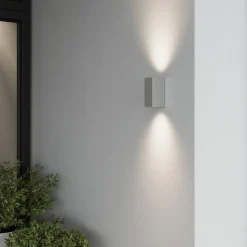 Lucande udendørs væglampe Tavi, 15 cm, sølv, Bridgelux LED