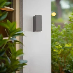 Lucande udendørs væglampe Xava, op/ned, grå, 2 lyskilder, GU10