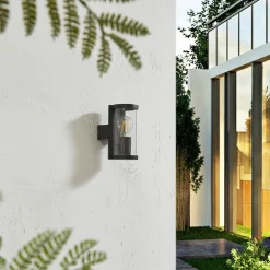 Lucande udendørs væglampe Zanta, højde 19,7 cm, IP65, sort