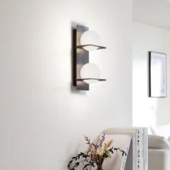 Lucande væglampe Kulka, 2 lyskilder, sort, glas, G9