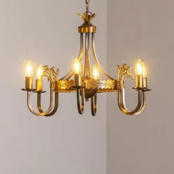 Lysekrone Castle, lys patineret, Ø 62 cm, metal, 6 lyskilder.