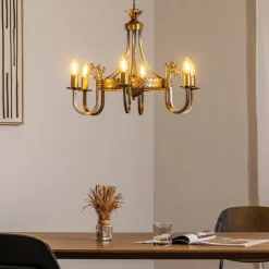 Lysekrone Castle, lys patineret, Ø 62 cm, metal, 6 lyskilder.