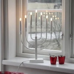 Lysestage Kristina, hvid, metal, højde 47 cm, 7 lyskilder