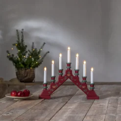 Lysestage Sara, rød, træ, 43 cm bred, 7 lyskilder, E10