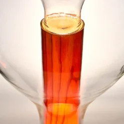 LZF Eris LED-bordlampe glas aluminium/kirsebær