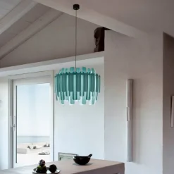 LZF Maruja pendellampe i træ, blå