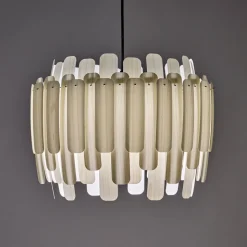 LZF Maruja pendellampe i træ, bøg