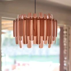 LZF Maruja træ-pendellampe, rosa