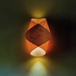 LZF Orbit væglampe, kirsebærtræ natur