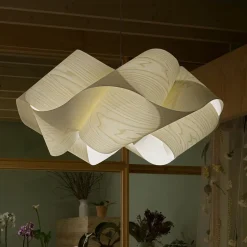 LZF Swirl pendellampe sort kabel Ø 54cm elfenben