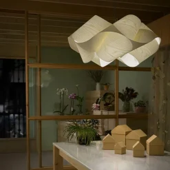 LZF Swirl pendellampe sort kabel Ø 54cm elfenben