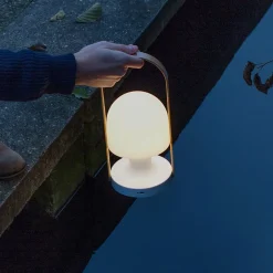 MARSET FollowMe LED-bordlampe, hvid eg, højde 29 cm