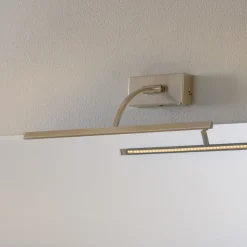 Matisse LED-væglampe, bredde 45 cm, sølv