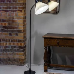 Mira tekstilgulvlampe, sort