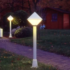 Moderne gadebelysning 177 i hvid