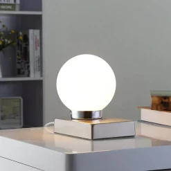 Naomi bordlampe med glaskugle