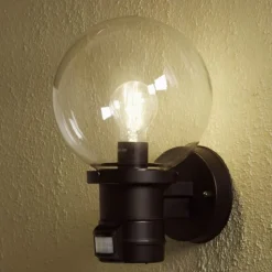 Nemi udendørs væglampe med bevægelsessensor, sort