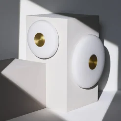 Northern LED-væglampe Glint, Ø 25 cm, glas, opal hvid