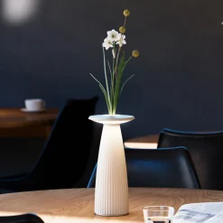 Nuflair LED-bordlampe, beige, IP54, dæmpbar, 24 cm