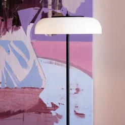 Nuura Blossi Floor Ø 29 LED-gulvlampe, sort/hvid