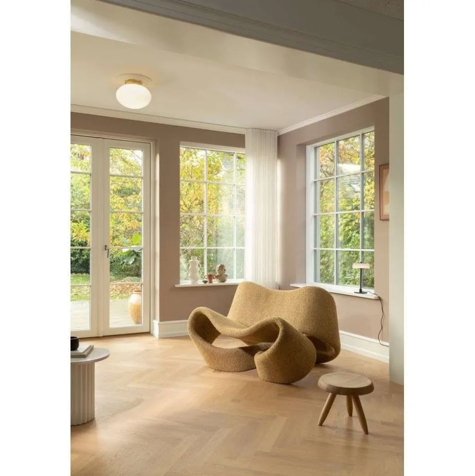 Nuura loftlampe Rizzatto 301, Ø 30 cm messingfarvet/opal