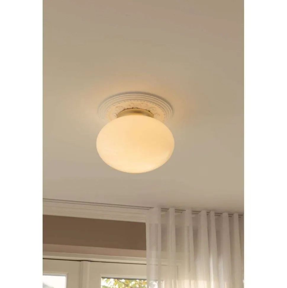 Nuura loftlampe Rizzatto 301, Ø 30 cm messingfarvet/opal