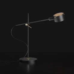 Oluce Go 252 LED-bordlampe, sort